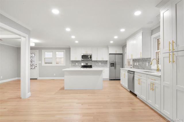 26 Ashton Road, Yonkers, NY 10705