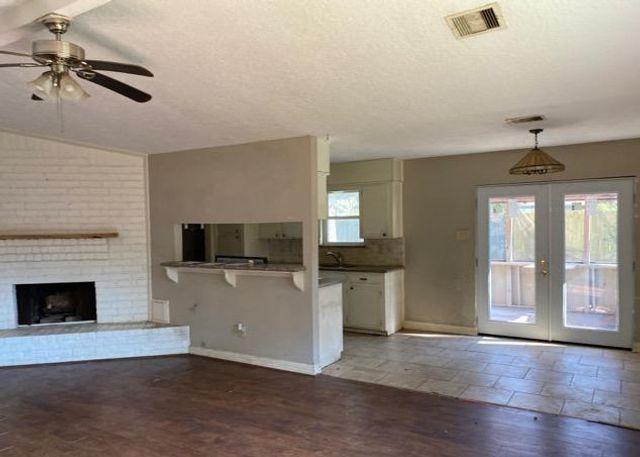 24414 Whitesail Drive, Houston, TX 77336