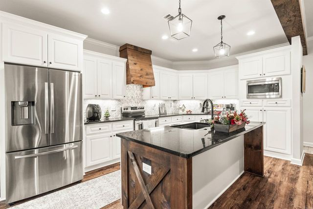 104 Hayden Dr, Beebe, AR 72012