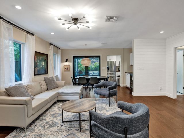 1625 SE 2nd Court, Fort Lauderdale, FL 33301