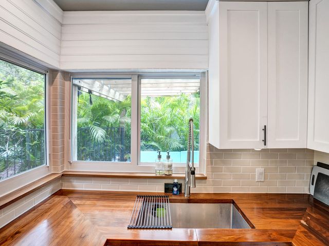 1625 SE 2nd Court, Fort Lauderdale, FL 33301