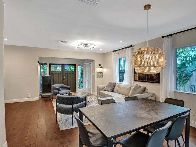 1625 SE 2nd Court, Fort Lauderdale, FL 33301