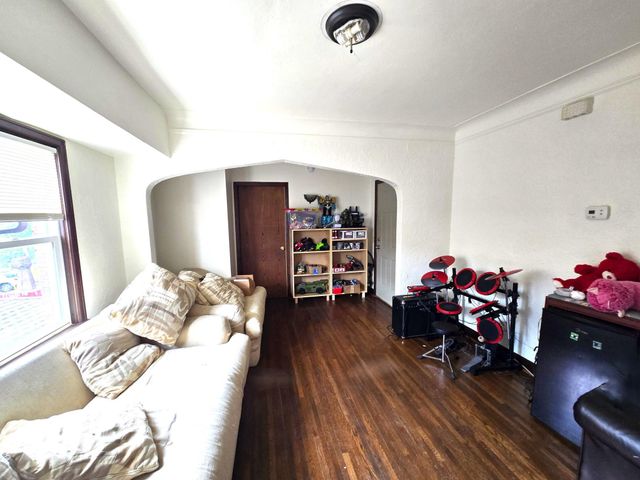 3845 Chicago Avenue, Minneapolis, MN 55407