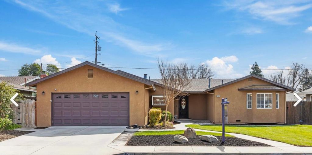 2490 Zinfandel Ln, Turlock, CA 95380