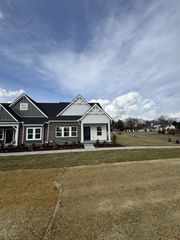 615 Swanston Lane, Gallatin, TN 37066