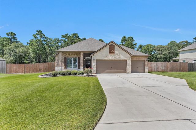 16057 Deer Pines Drive, Conroe, TX 77303
