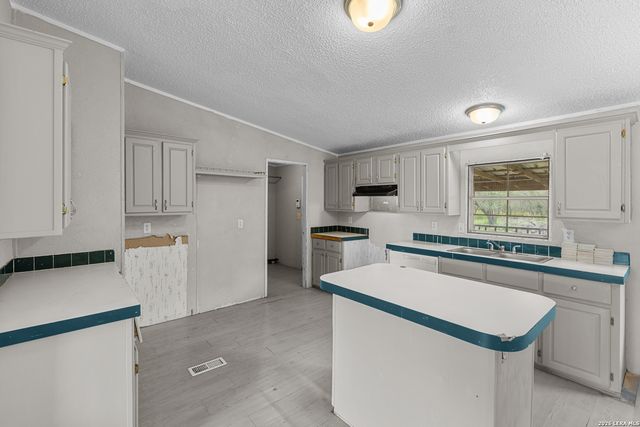 23203 KENDALL WAY, San Antonio, TX 78264