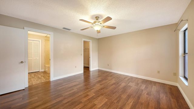 4767 OAK HILL COURT 48, Sarasota, FL 34232