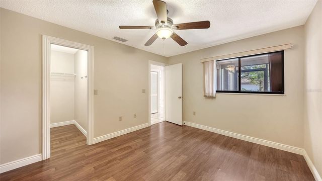 4767 OAK HILL COURT 48, Sarasota, FL 34232