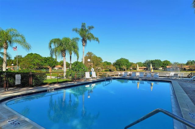 4767 OAK HILL COURT 48, Sarasota, FL 34232