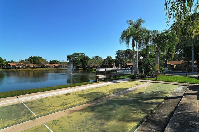 4767 OAK HILL COURT 48, Sarasota, FL 34232