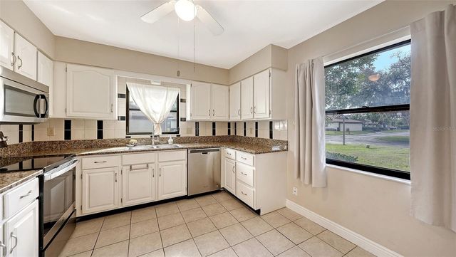 4767 OAK HILL COURT 48, Sarasota, FL 34232