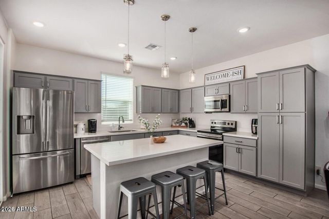 1927 W 23RD Avenue, Apache Junction, AZ 85120