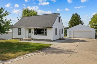 707 40th Street SE, Cedar Rapids, IA 52403