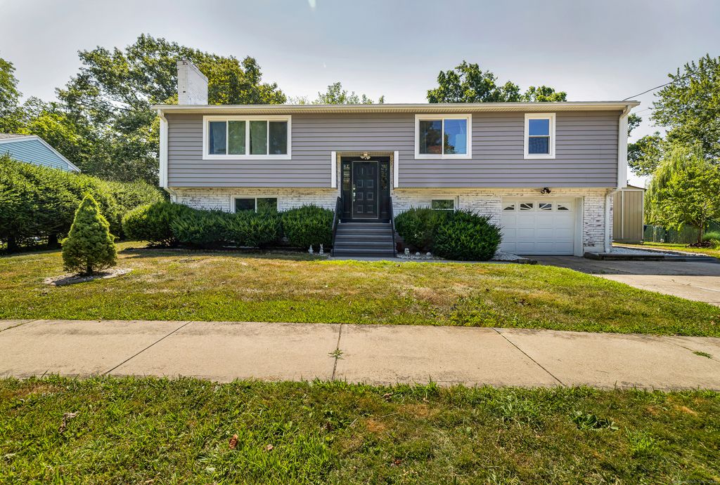 19 Miner Road, West Haven, CT 06516