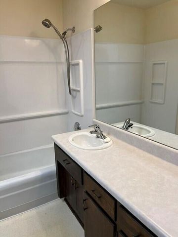 N89W16329 Cleveland AVENUE, Menomonee Falls, WI 53051