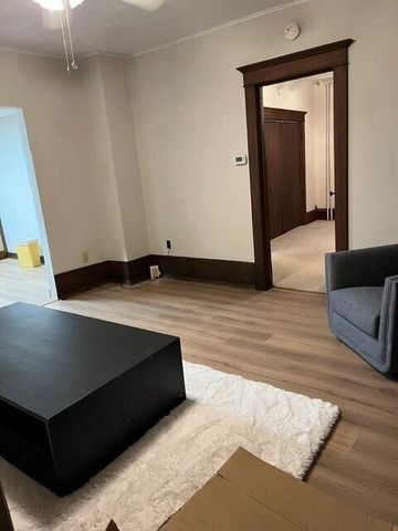 N89W16329 Cleveland AVENUE, Menomonee Falls, WI 53051