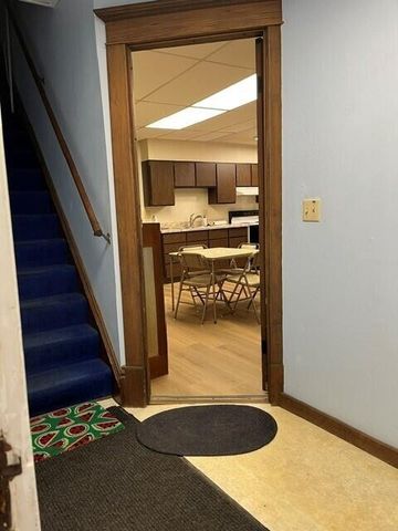 N89W16329 Cleveland AVENUE, Menomonee Falls, WI 53051