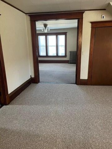 N89W16329 Cleveland AVENUE, Menomonee Falls, WI 53051