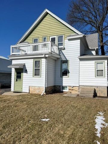 N89W16329 Cleveland AVENUE, Menomonee Falls, WI 53051