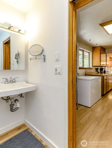 31226 6th Avenue S, Federal Way, WA 98003