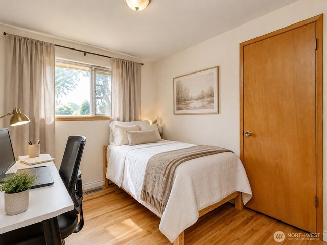 31226 6th Avenue S, Federal Way, WA 98003