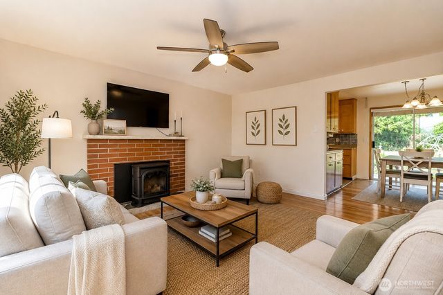 31226 6th Avenue S, Federal Way, WA 98003
