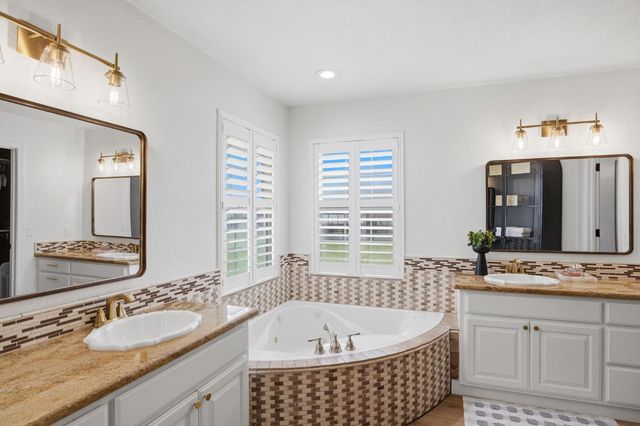 5460 Kilroy Rd, Hilmar, CA 95324