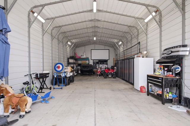 5460 Kilroy Rd, Hilmar, CA 95324