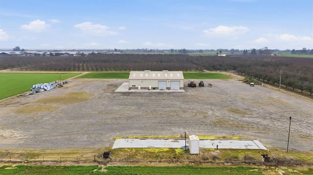 5460 Kilroy Rd, Hilmar, CA 95324