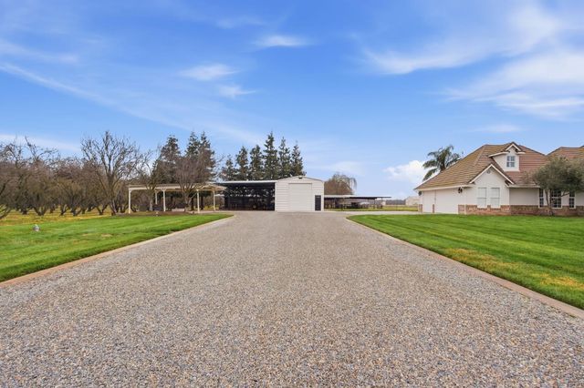 5460 Kilroy Rd, Hilmar, CA 95324