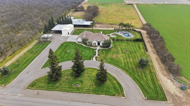 5460 Kilroy Rd, Hilmar, CA 95324