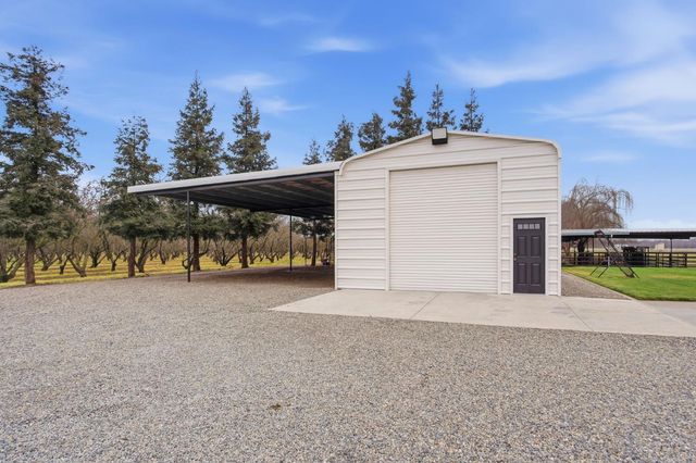 5460 Kilroy Rd, Hilmar, CA 95324
