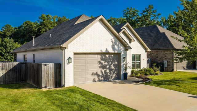 106 Rosemary Way, Little Rock, AR 72223