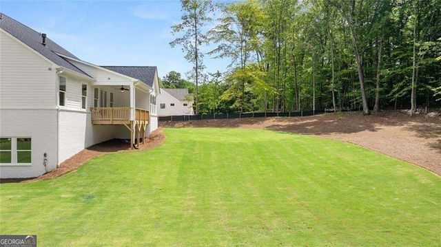 8350 Creekside Overlook Drive, Gainesville, GA 30506