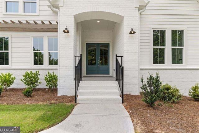 8350 Creekside Overlook Drive, Gainesville, GA 30506