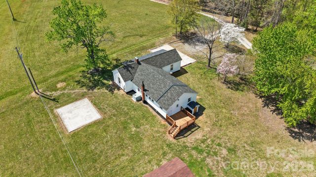 4665 Estes Drive, Granite Falls, NC 28630