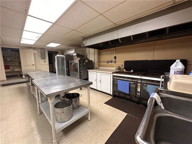 405 Westinghouse Ave, Wilmerding, PA 15148