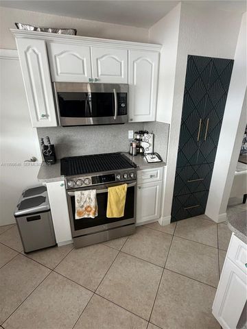 13267 SW 9th Ln, Miami, FL 33184