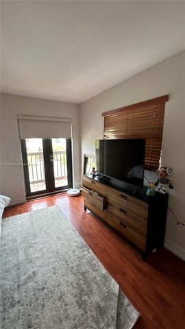 13267 SW 9th Ln, Miami, FL 33184