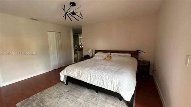 13267 SW 9th Ln, Miami, FL 33184