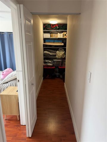 13267 SW 9th Ln, Miami, FL 33184