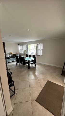 13267 SW 9th Ln, Miami, FL 33184