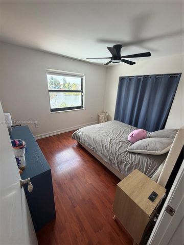 13267 SW 9th Ln, Miami, FL 33184