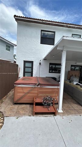 13267 SW 9th Ln, Miami, FL 33184