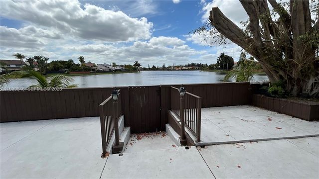 13267 SW 9th Ln, Miami, FL 33184