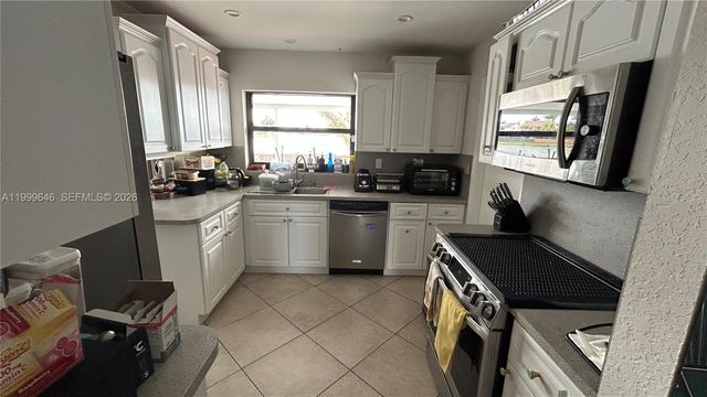 13267 SW 9th Ln, Miami, FL 33184