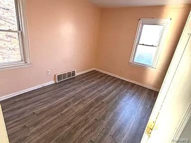 6730 Archdale Street, Detroit, MI 48228