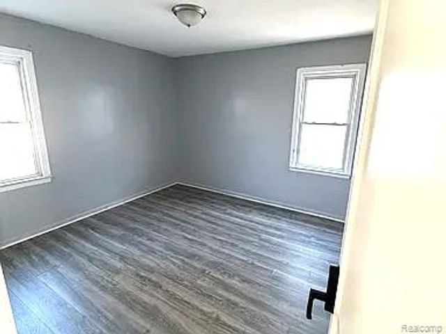 6730 Archdale Street, Detroit, MI 48228