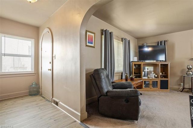 2705 Roxboro Street, Durham, NC 27704